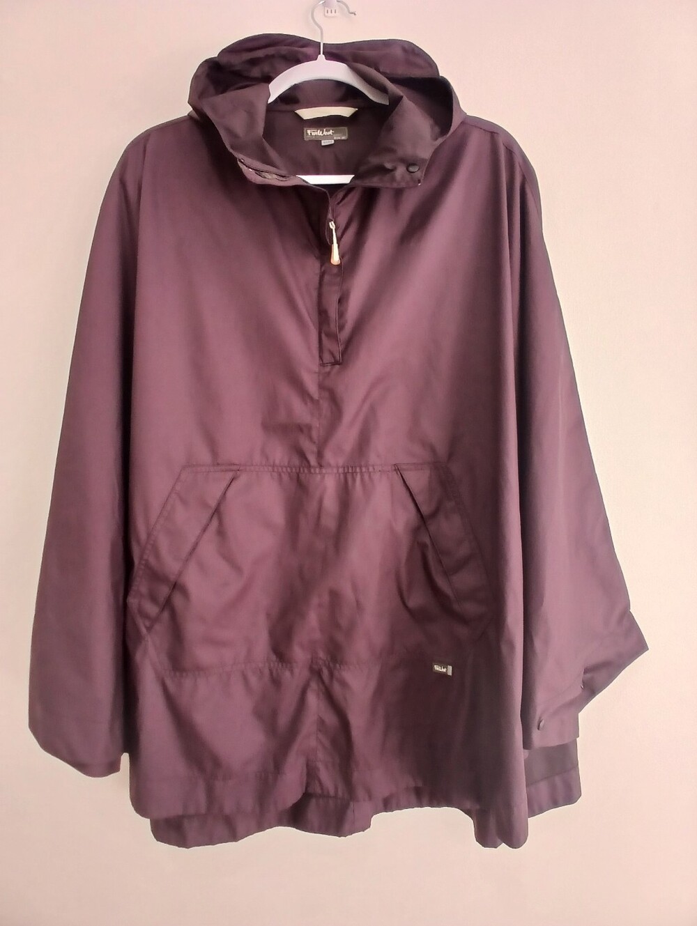 FARWEST Plum Hooded Rain Cape Snap sleeve openings 3/4 zip EUC Sz M